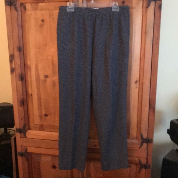 Draper’s and Damon’s women’s trouser, houndstooth print, Petite Large - Picture 1 of 2